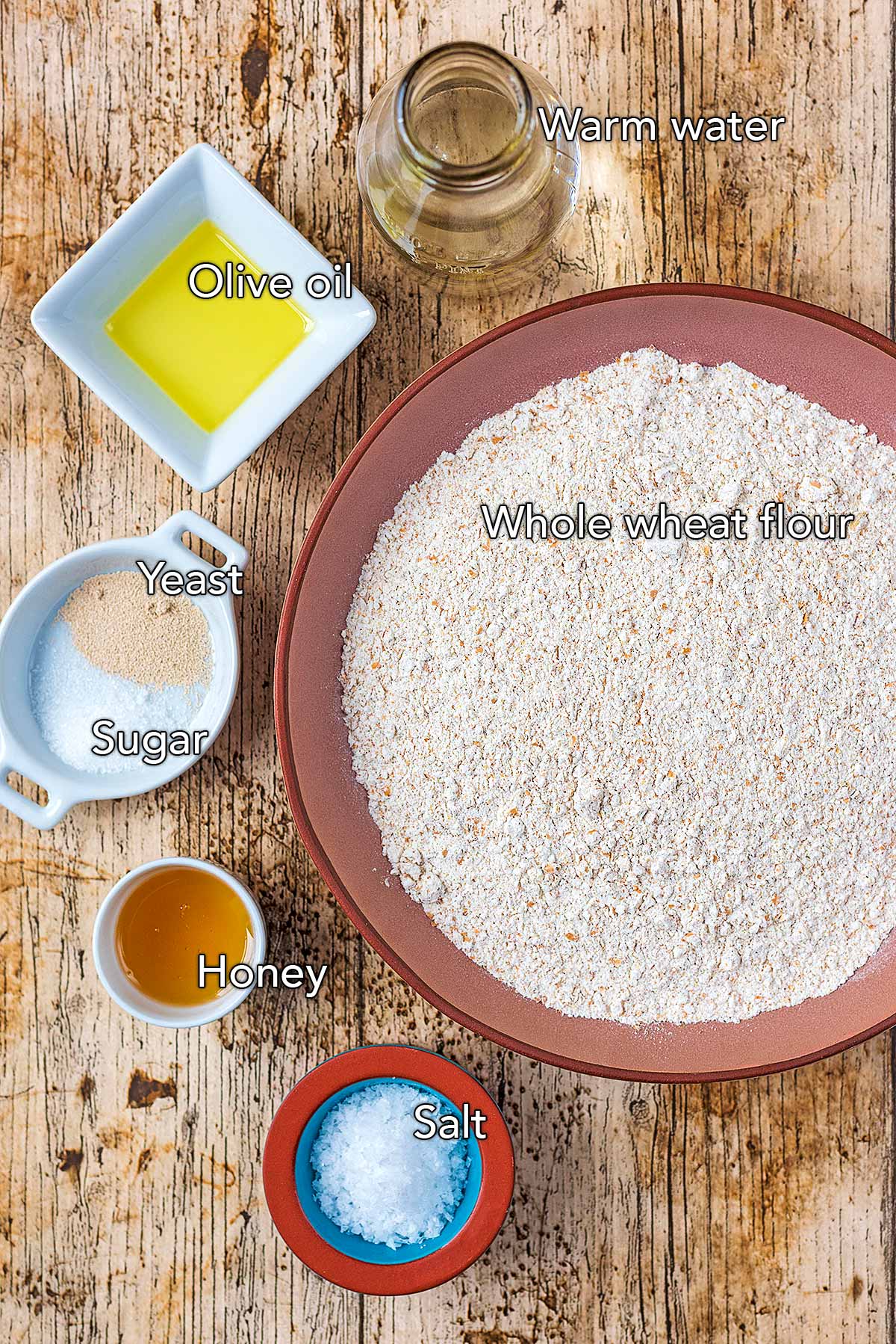Ingredients needed to make wholemeal dough.