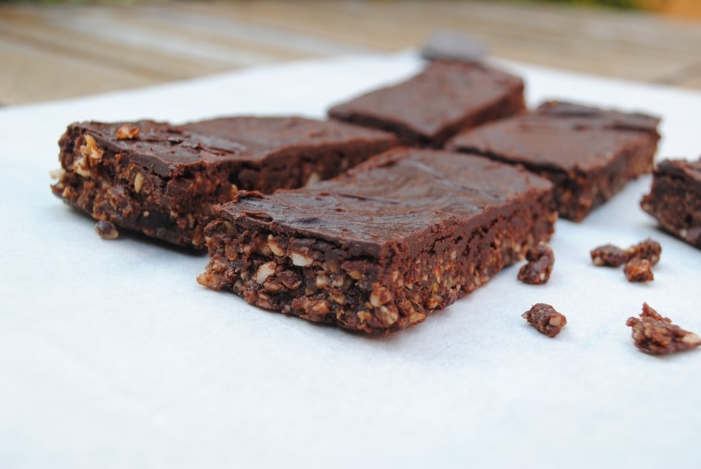 Healthy Chocolate Bars - Hungry Healthy Happy