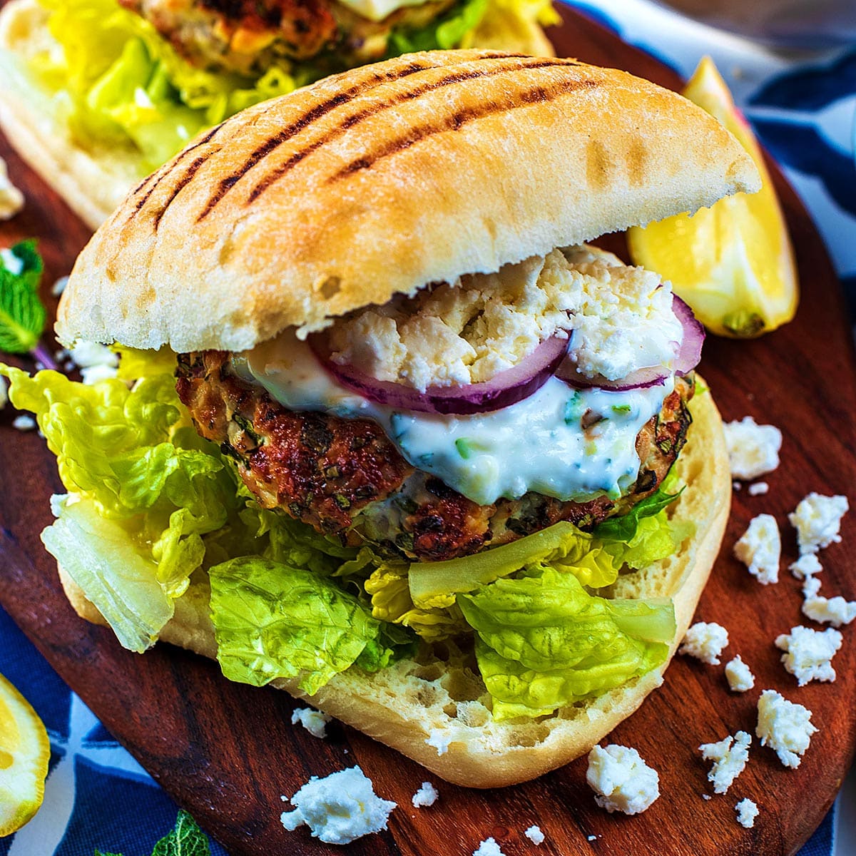 https://hungryhealthyhappy.com/wp-content/uploads/2014/07/Greek-Turkey-Burgers-featured-b.jpg