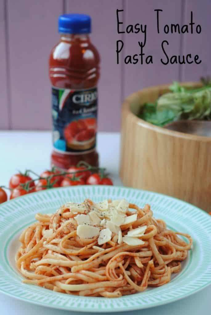 Easy Tomato Pasta Sauce - Hungry Healthy Happy