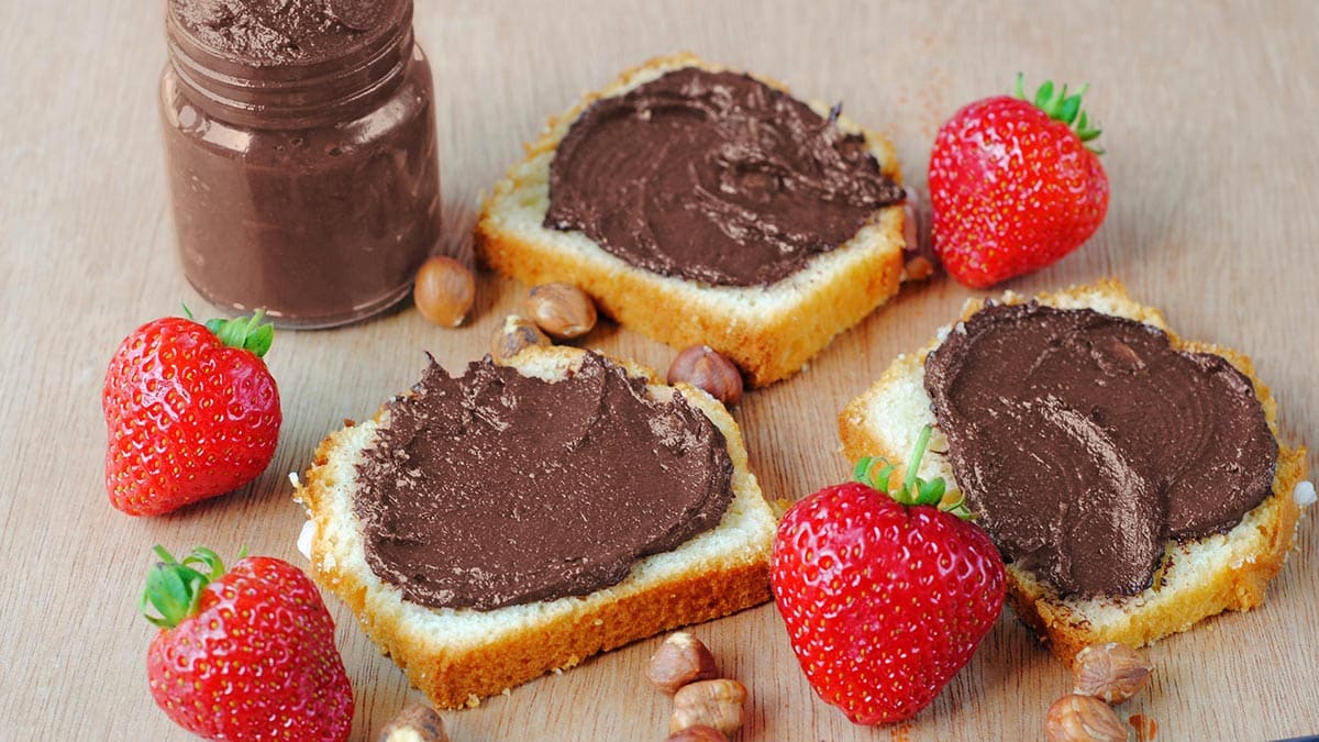 Nutella Toasts: When Just a Spoonful isn't Enough! - OMG! Yummy
