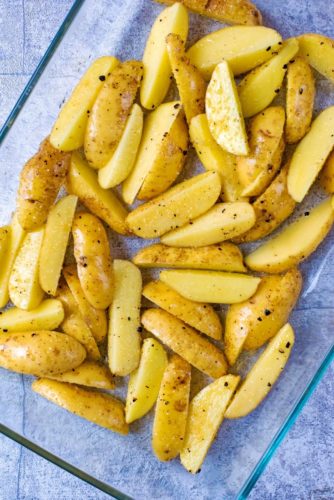 Garlic Potato Wedges - Hungry Healthy Happy