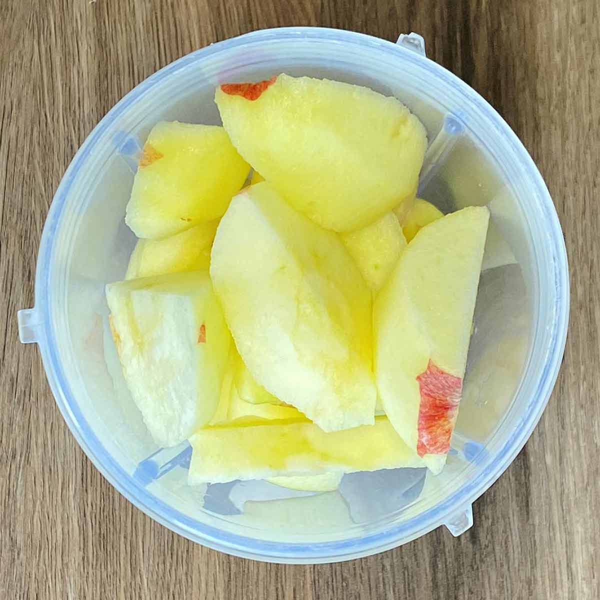 Apple wedges added to the blender.