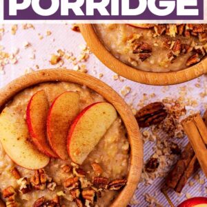 Apple pie porridge with a text title overlay.