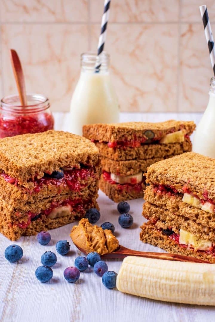 Healthy Peanut Butter And Jelly Sandwich - Hungry Healthy Happy