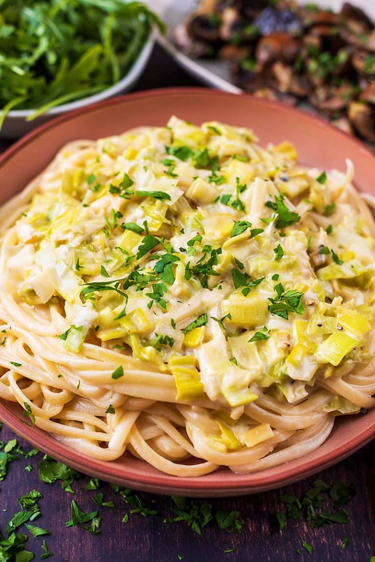 Creamy Leek Pasta - Hungry Healthy Happy