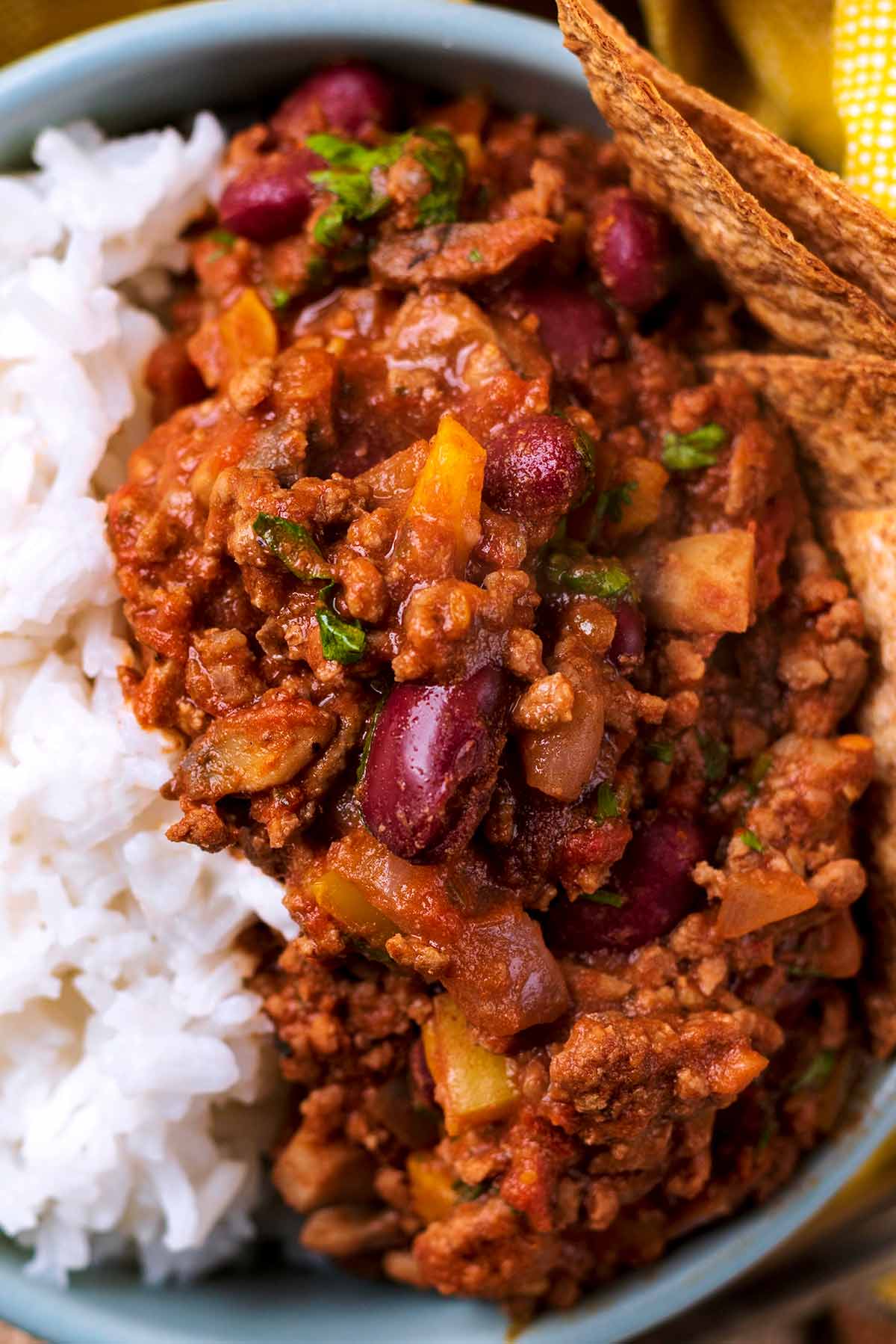 Beef chilli with kidney beans and chopped vegetables.