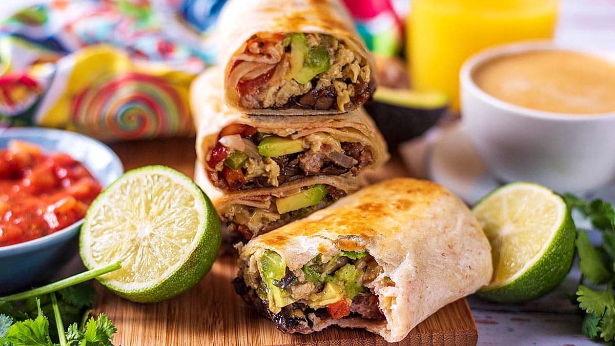 Breakfast Burrito (Freezer Friendly) - Hungry Healthy Happy