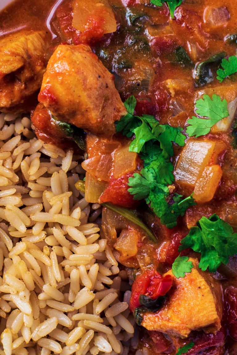 EASY Slow Cooker Chicken Curry - Hungry Healthy Happy