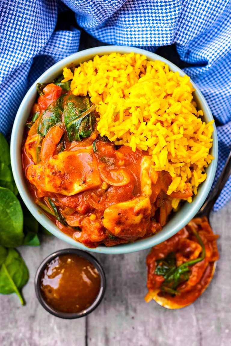 Creamy Halloumi Curry - Hungry Healthy Happy