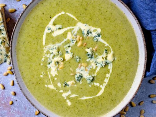 A bowl of broccoli and stilton soup.
