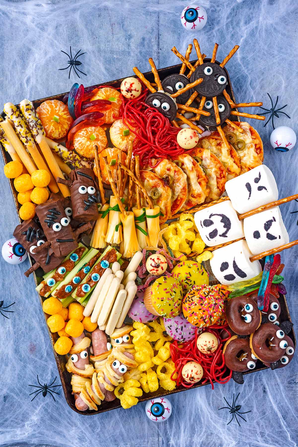 A Halloween platter made up of various spooky looking treats.