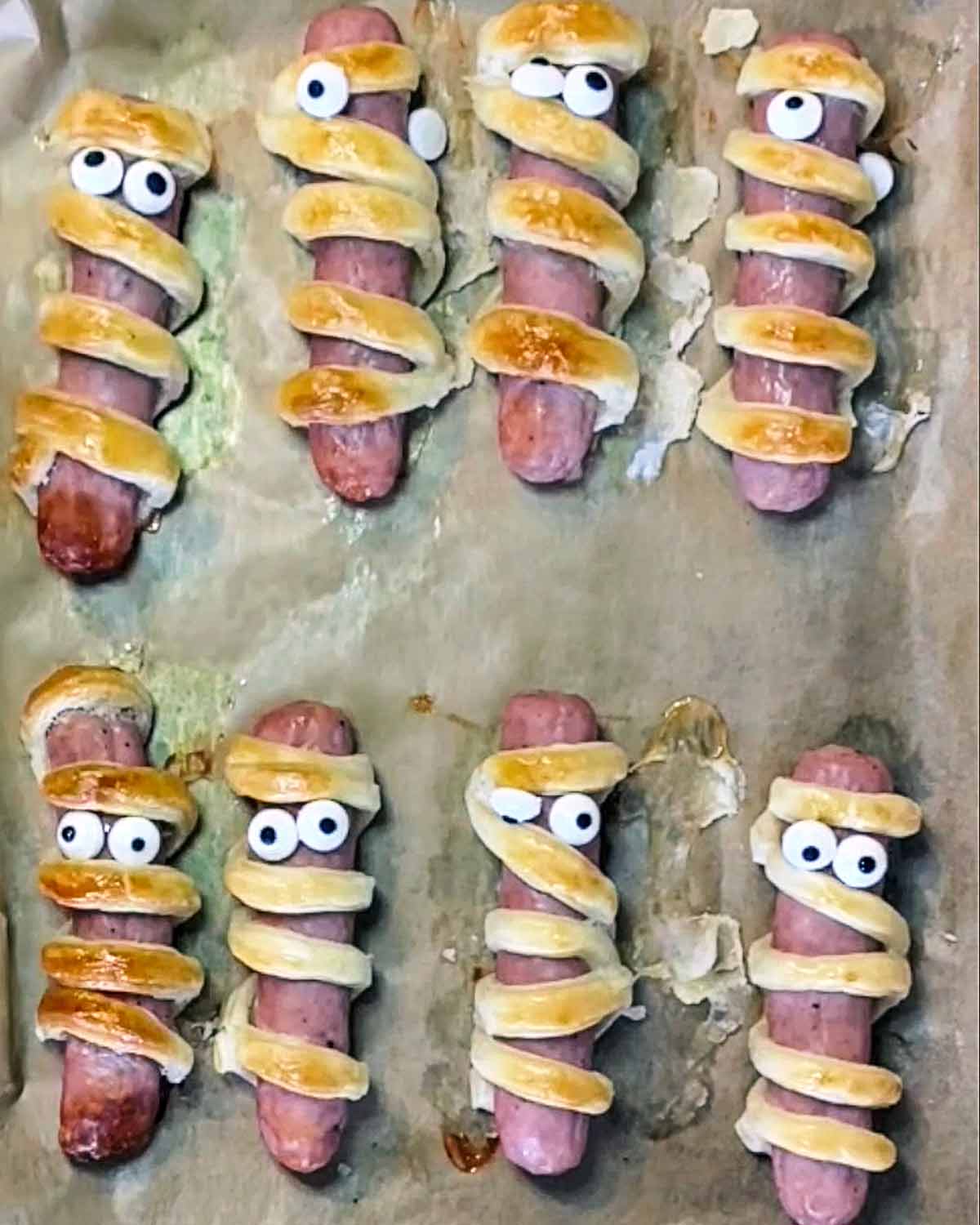 The sausage mummies now decorated with a pair of eyes each.