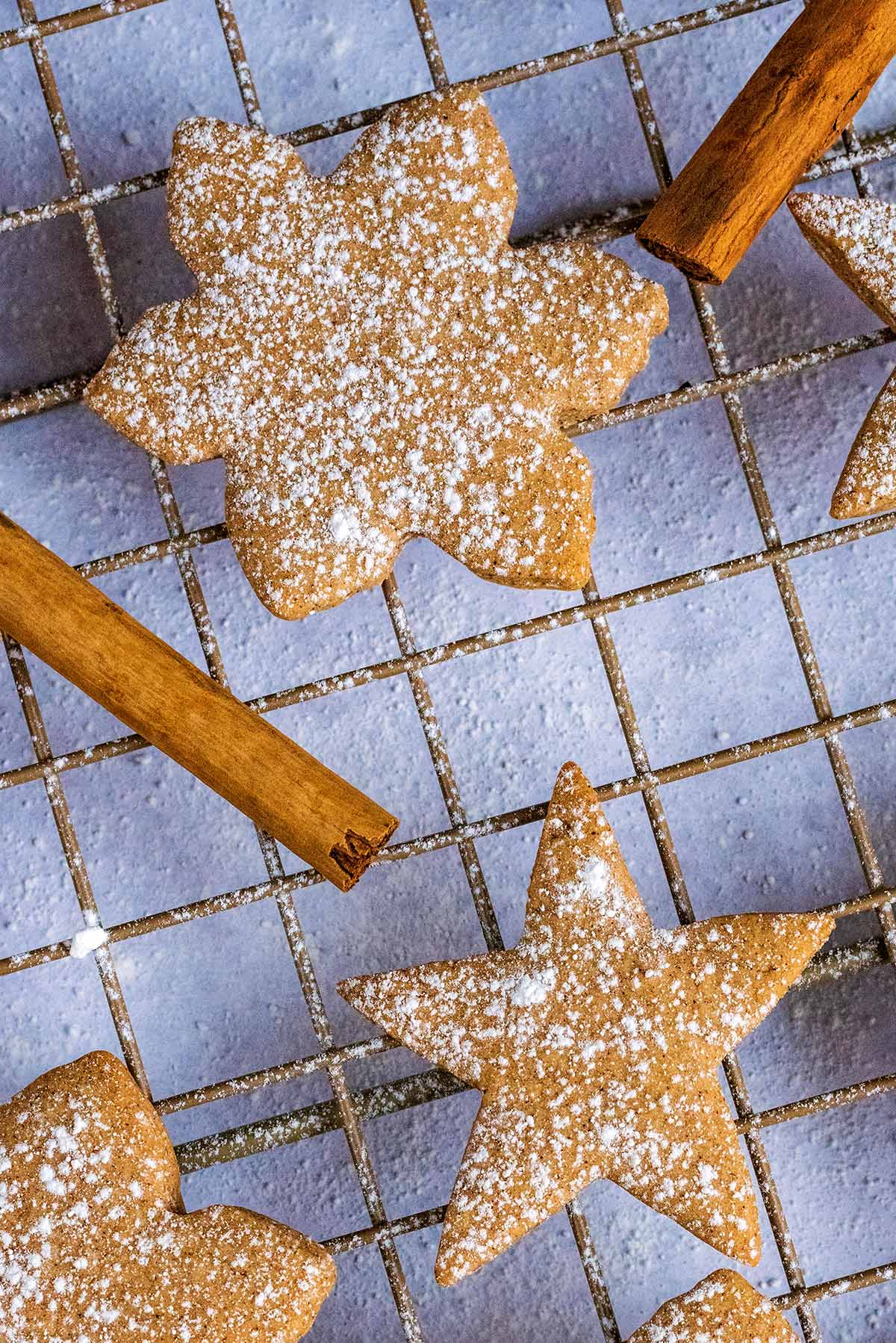 Star shaped biscuits dusted with icing sugar.