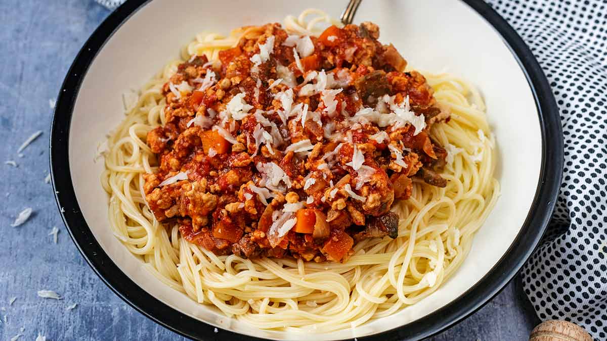 Easy Turkey Bolognese Hungry Healthy Happy