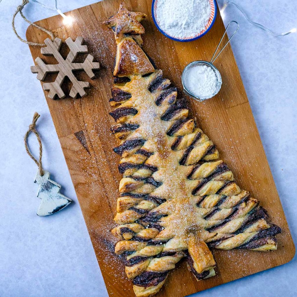 Nutella Puff Pastry Christmas Tree - Hungry Healthy Happy