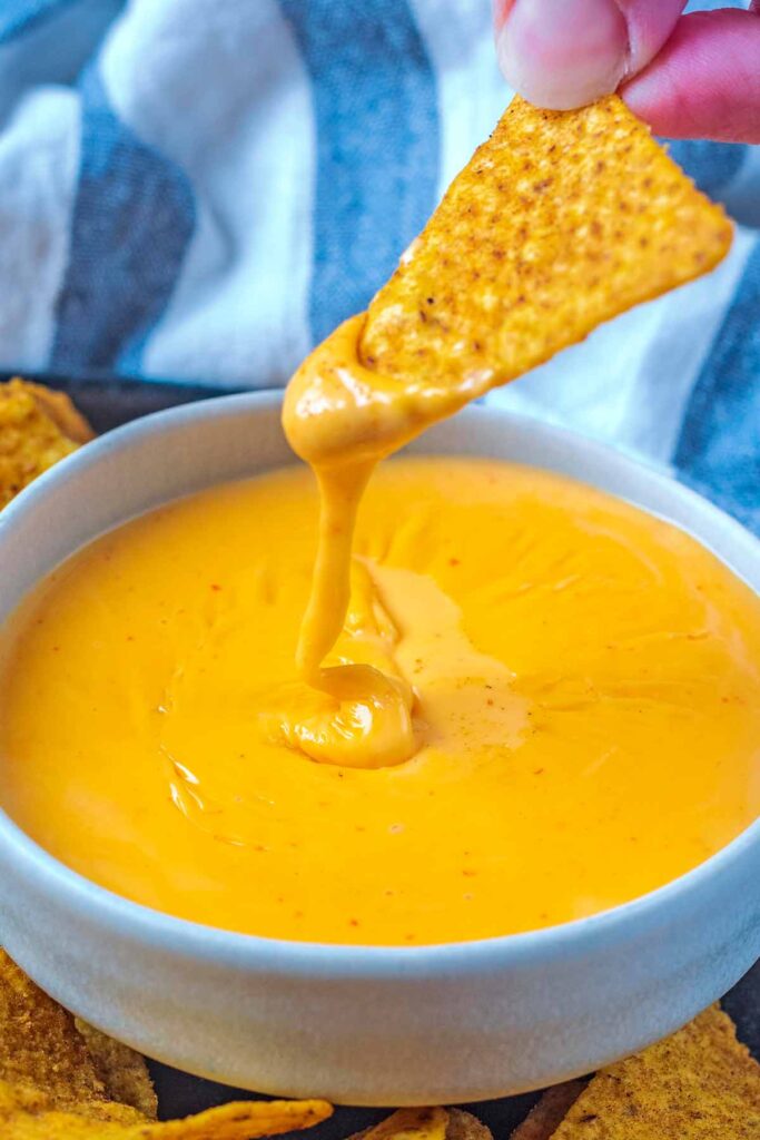 2 Minute Nacho Cheese Sauce - Hungry Healthy Happy