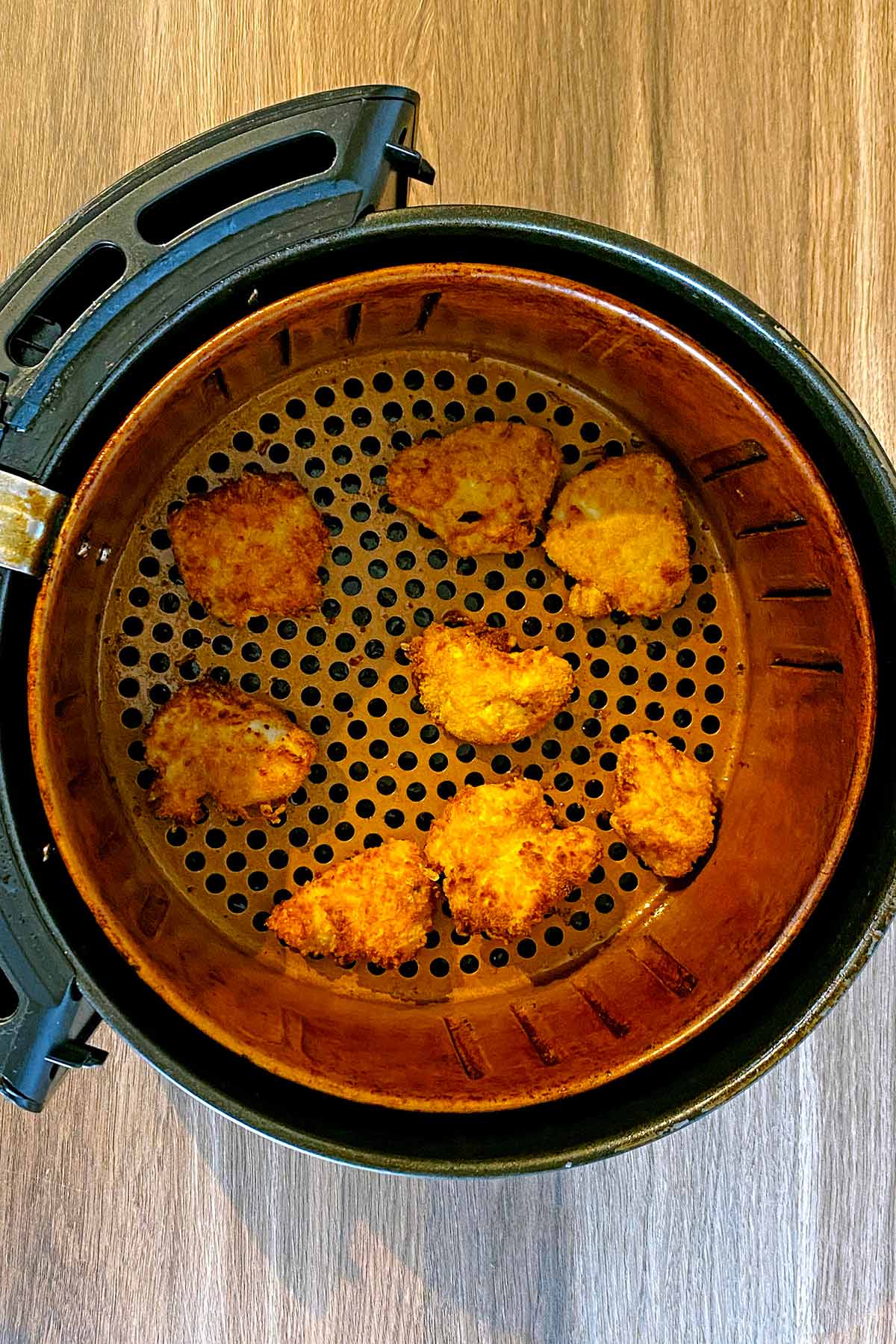 Cooked chicken nuggets in the air fryer.