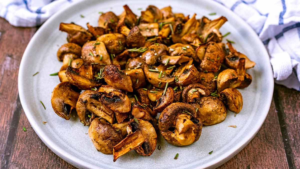 Air Fryer Mushrooms￼ - Dr. Davinah's Eats