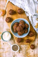 No Bake Chocolate Energy Balls - Hungry Healthy Happy