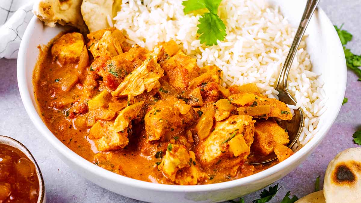 Slow Cooker Chicken Tikka Masala - Hungry Healthy Happy