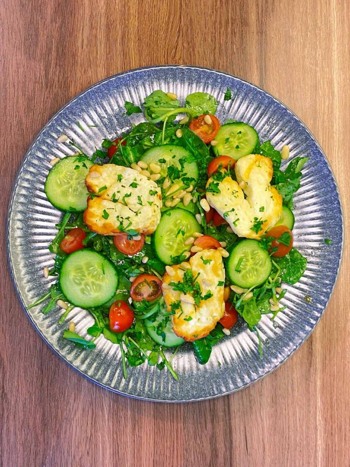 Halloumi Salad - Hungry Healthy Happy