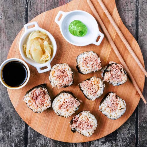 https://hungryhealthyhappy.com/wp-content/uploads/2023/05/spicy-tuna-rolls-featured-500x500.jpg