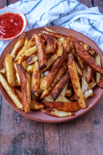 Easy Homemade Oven Chips - Hungry Healthy Happy