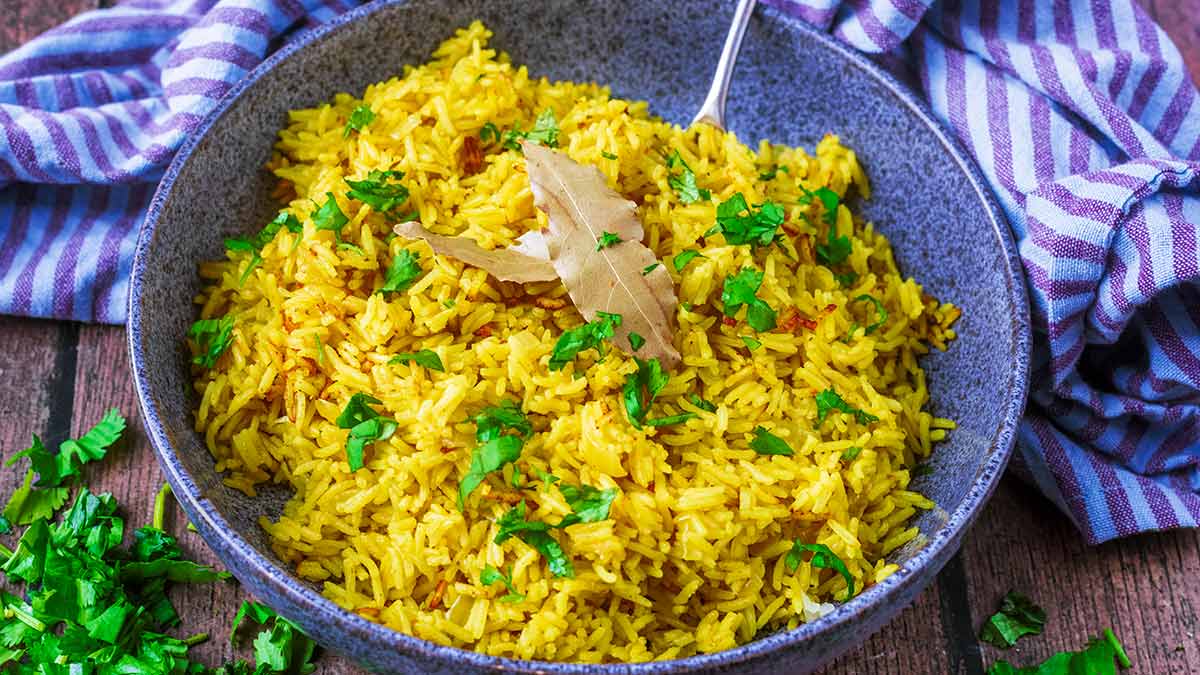 How To Make Pilau Rice - Hungry Healthy Happy