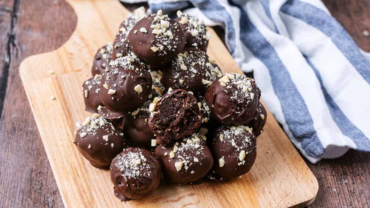 Chocolate Covered Raw Brownies - Hungry Healthy Happy