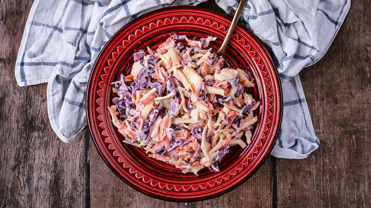red cabbage salad with yogurt dressing Low Calorie Cabbage Coleslaw