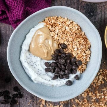 A bowl of cookie dough yogurt.